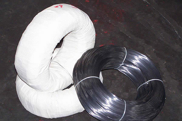 rolling chain link fence